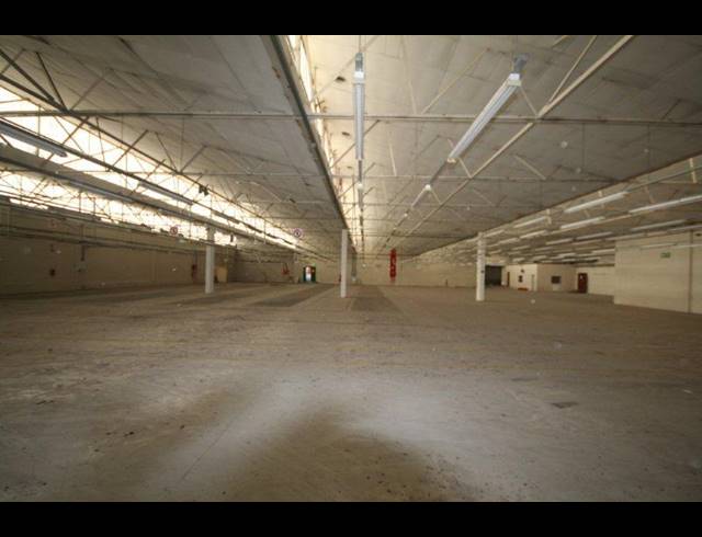 2,507M² FACTORY TO LET IN ATHLONE
